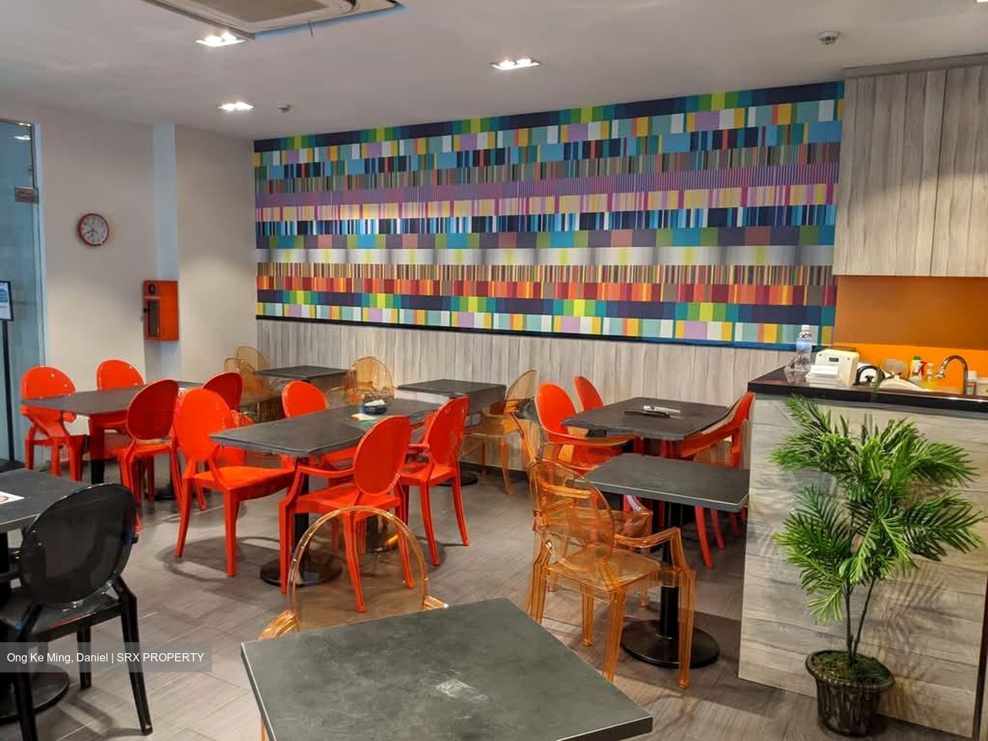 Penhas Road (D8), Retail #568044011
